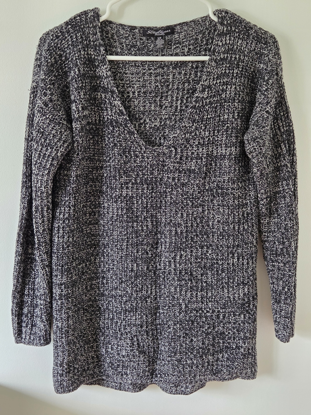 2/20$ Streetwear Society Black White Marled V-Neck Knit Sweater Small S